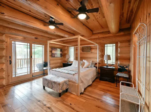 Osprey Lake Cabin 4 Bedroom Home by RedAwning