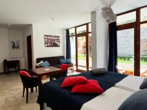 Casa de Poço Guest House and Gallery
