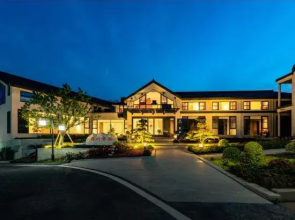 Nanjing Yinglu Hot Spring Resort Homestay Hotel