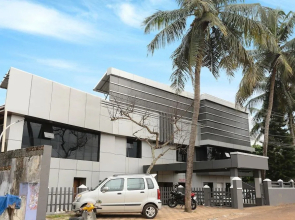 OYO 23116 Gino Tourist Home