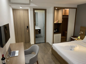 Royal Dragon Boutique Hotel