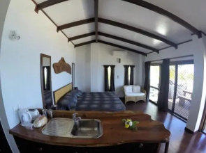Vaiorea Beach House