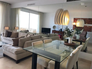 Spacious & sunny ground floor apartment close to Puerto Banus