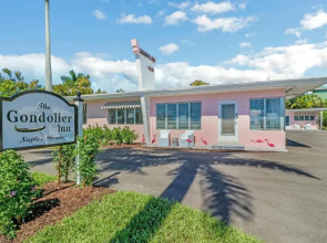 Gondolier Apartments & Inn