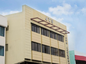 One Lourdes Dormitel