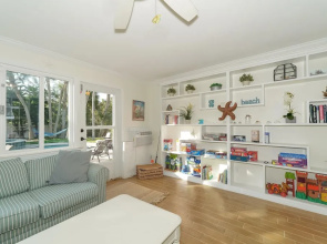 Angelfish Apartment 3