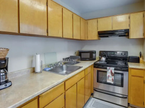 Sunriver Vacation Rental w/ Community Hot Tub!