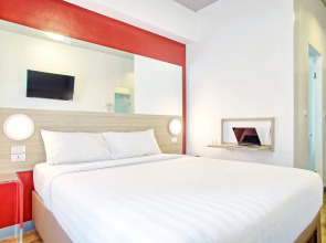 Red Planet Makati Amorsolo