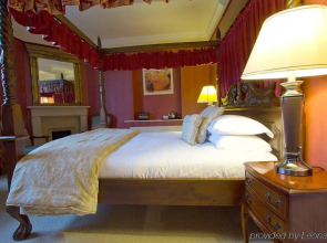 Stanton Manor Hotel