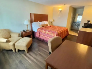 Riviera Inn and Suites
