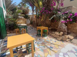 Surf House Hostel
