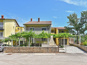 Apartments Dragica 929