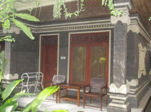 Adus Beach Inn