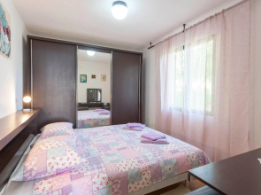 Tonci - Comfortable & Surrounded by Nature - H