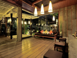 Malisa Villa Suites