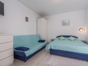 Studio apartment Neva - great location: SA2 Skalinada  Novigrad, Istria