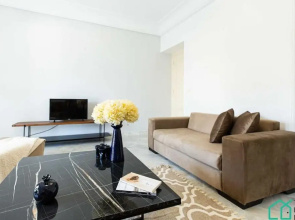 Safran II Apt de Charme Avec Terrasse la Marsa