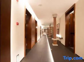 Minshan Yundi Hotel