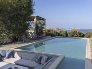 Villa Alkyoni · Beautiful 8-Person Family Villa with Great Views