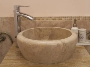 Green Door Apartment