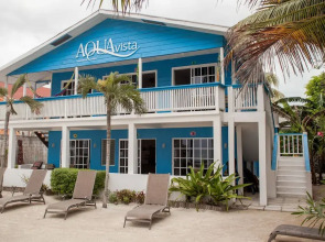 Aqua Vista Beachfront Suites