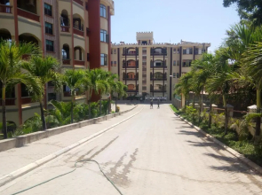Sunset Apartments S6