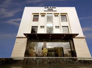 Hotel The Grand Inn