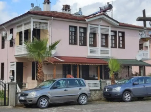 Peaceful House