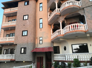 Belvoir Estate & Luxury Furnished 1Beds Basement Ground Floor Split Levels & 2Beds Upper Level Serviced Apart-Hotel & Residence