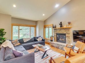 Pet-friendly Columbia Falls Home w/ Gas Grill!