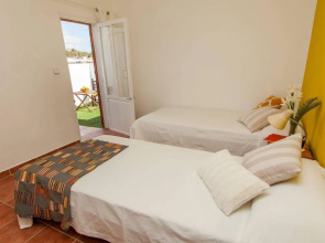 Cosmos Grand Hostal