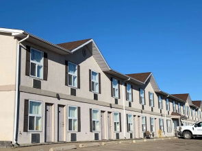 Travelodge Brooks AB