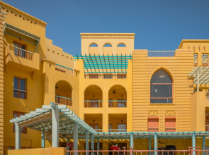 VESTA - Luxury APT - 3BR - Marina