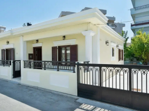 Chania Boutique Villa - Steps From the Beach