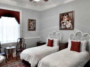Brockamour Manor Bed and Breakfast