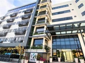 1521 Hotel + Spa