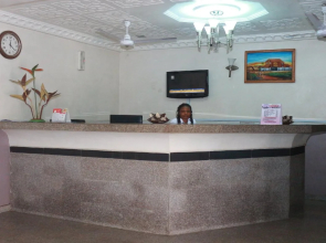 Emrosy Hotels And Suites
