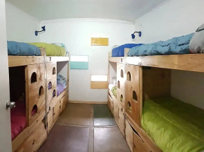 New Wave Hostal