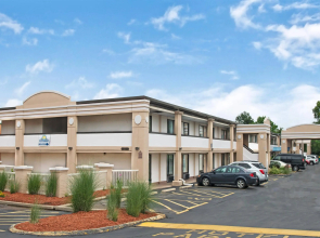 Days Inn by Wyndham St. Louis Lindbergh Boulevard