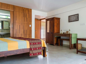 StayVista at Davey's Townhouse