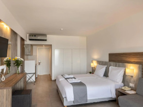 Kapetanios Aqua Resort