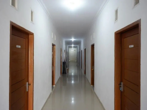 RedDoorz near Pasar Baru Mamuju