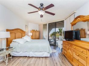 Hibiscus 103B - Two Bedroom Condo