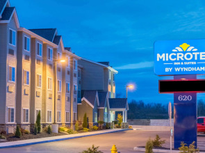 Microtel Inn & Suites By Wyndham Cadiz