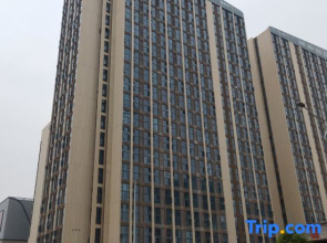 Langji Tianya Sensen Apartment (Nanning Lanjing World Shop)