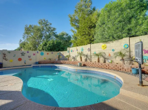 Pool & Hot Tub: Surprise Home Near Golfing!