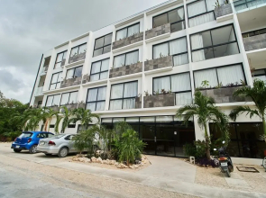 Elena Residences 004 By Lockey