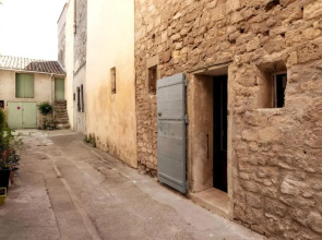 Jolie maison de ville rénovée à 50m des Arènes