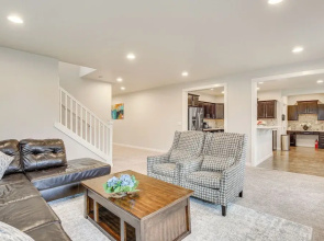 Modern Eugene Home: 2 Mi to University of Oregon!