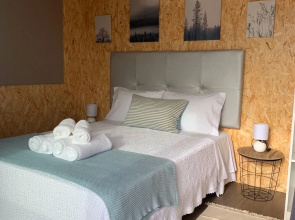 Bungalow com Piscina,valença Izibookings